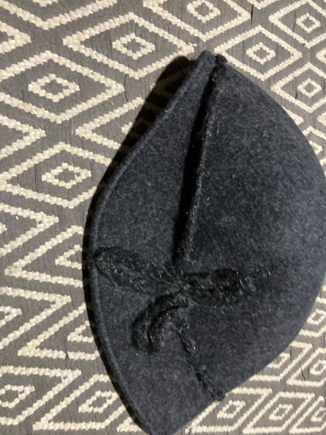 Sombrero de lana gris