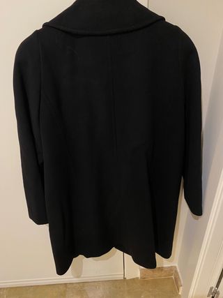 Abrigo de señora con cuello de pelo