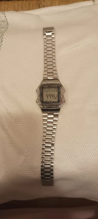 Reloj Casio Digital Plata
