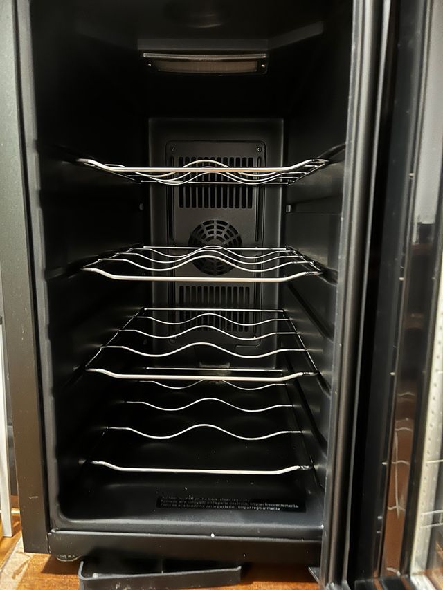 Vinoteca Saivod VS810B