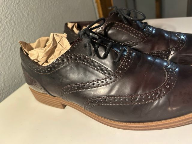 Zapatos de piel marrones talla 41