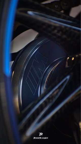 BMW S1000RR M
