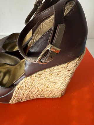 Zapatos de tacón Navigata marrones