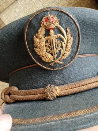 ANTIGUA GORRA PLATO OFICIAL FUNCIONARIO PRISIONES