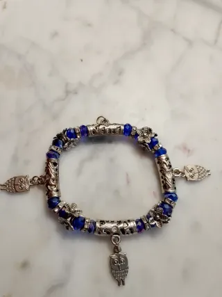 Pulsera elástica con abalorios y búhos