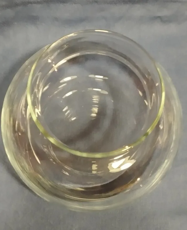 Barattolo da cucina con decoro sul tappo