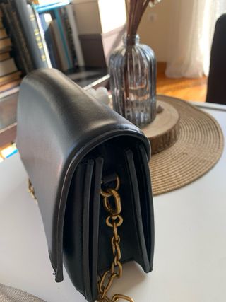 Bolso Zara Negro Cadena Dorada