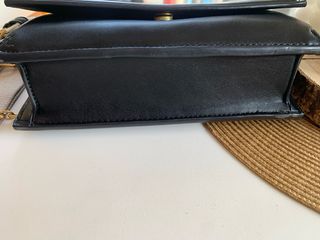 Bolso Zara Negro Cadena Dorada
