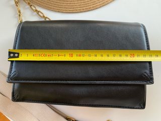 Bolso Zara Negro Cadena Dorada