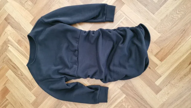 Vestido negro fruncido