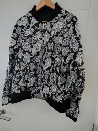 Chaqueta bomber reversible negra