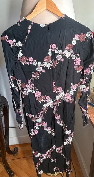 Vestido Bimba y Lola negro flores midi M