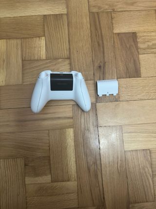 Xbox Series S Blanca + Mando