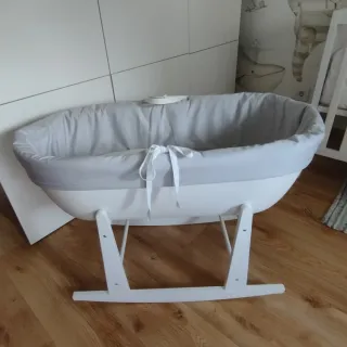 Moisés balancín blanco