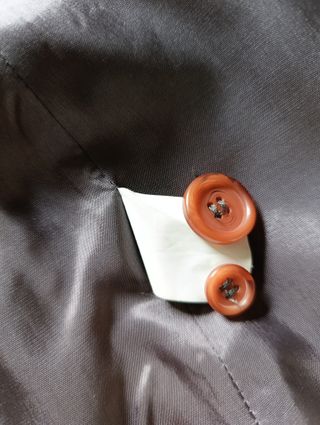 Americana corta gris rayas talla 42