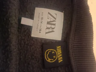 Sudadera Zara Rolling Stones niña