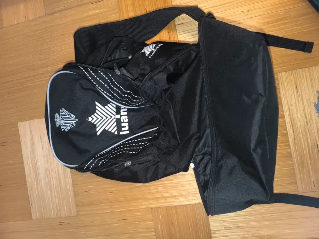 REGALO Mochila de equipo de fútbol.