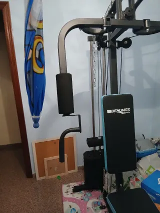 Máquina de gimnasio multifuncional