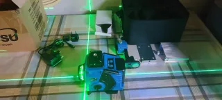 Nivel Láser Azul con Accesorios