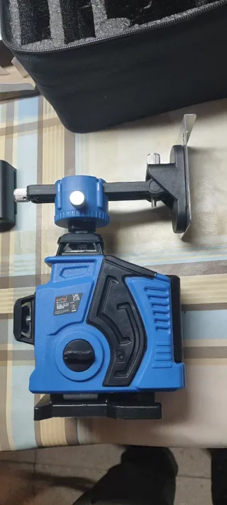 Nivel Láser Azul con Accesorios