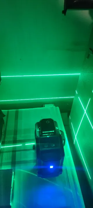 Nivel Láser Azul con Accesorios