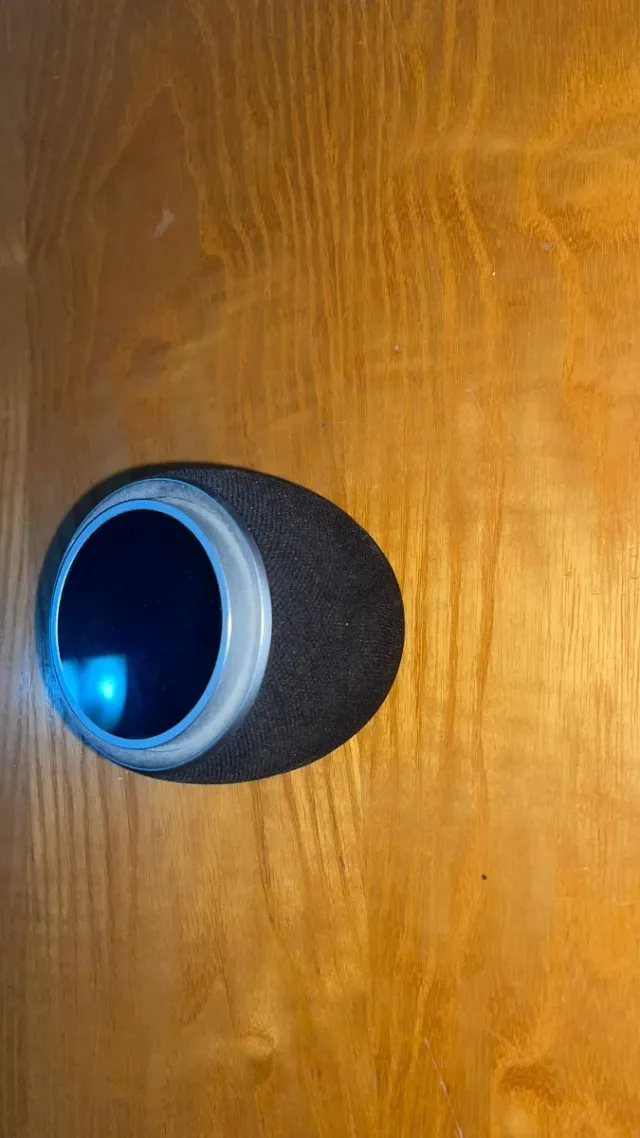 Altavoz Tronsmart Negro Compacto