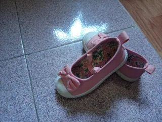 Zapatos bebé niña rosas con lazo talla 23