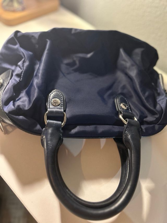 Bolso bimba y Lola azul marino/ en perfecto estado