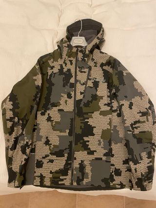 Chaqueta Kuiu Axis Hybrid Hooded