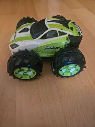 Coche teledirigido Aqua Ranger como nuevo