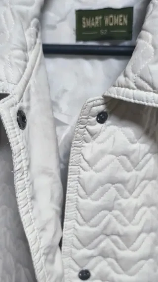 Abrigo acolchado SMART WOMEN blanco