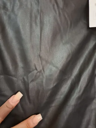 Falda Zara mini negra con cordones