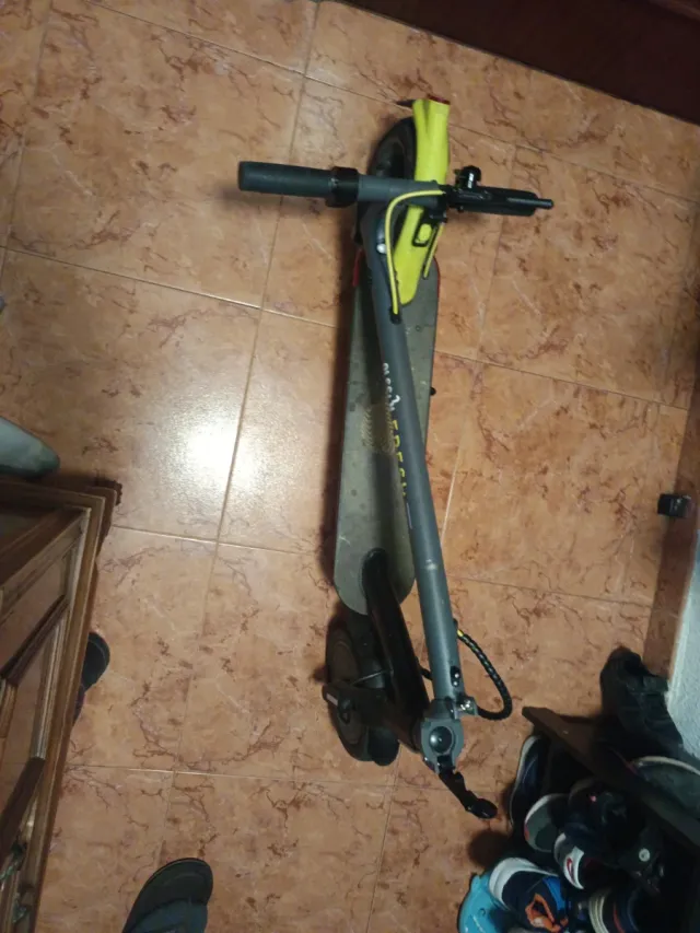 Patinete Eléctrico FREZH NEON