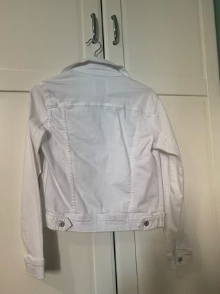 Chaqueta vaquera blanca Zara