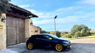 RENAULT MÉGANE RS TROPHY ( CHASIS CUP ) RED BULL