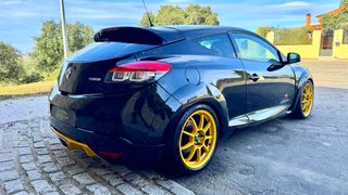 RENAULT MÉGANE RS TROPHY ( CHASIS CUP ) RED BULL