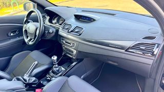 RENAULT MÉGANE RS TROPHY ( CHASIS CUP ) RED BULL