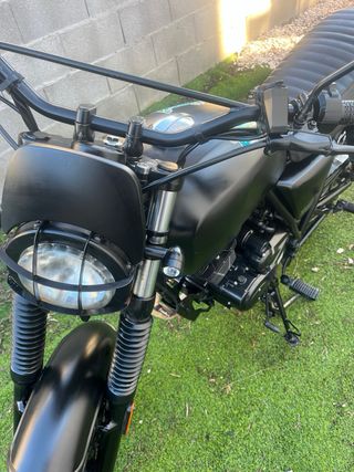 Brixton 125cc Moto 10500 km  se entrega con ITV