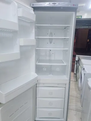 Nevera combi LG blanca A+ 185cm