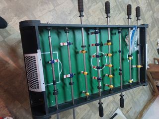 Futbolín casi nuevo. Esta las cosas con sus bolsas