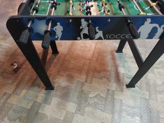 Futbolín casi nuevo. Esta las cosas con sus bolsas