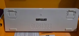 Teclado Mecánico Glorious GMMK2 Blanco 65% ISO-ES