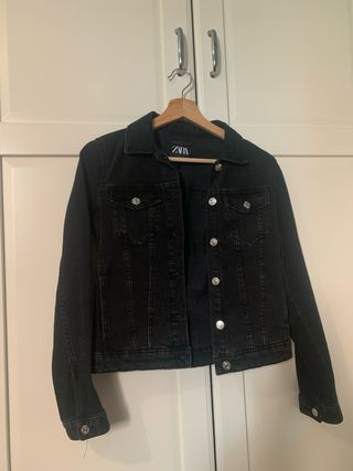 Chaqueta vaquera ZARA negra