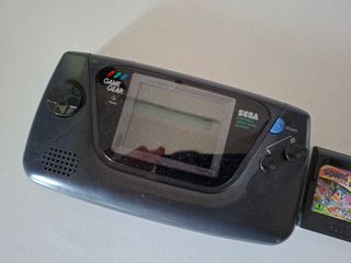 Consola Sega Game Gear + Transformador + Sonic