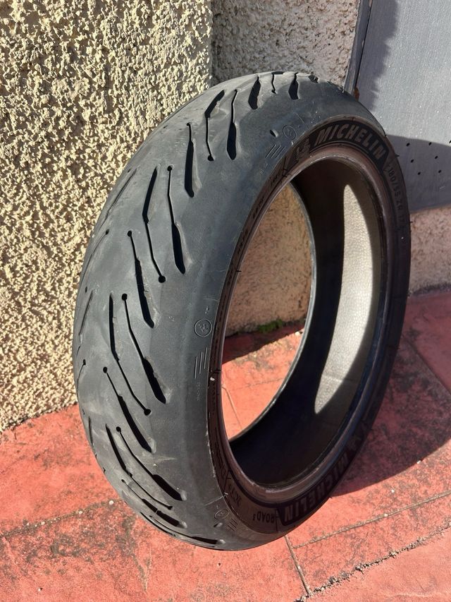 Neumatico Michelin Road 5 2CT Plus