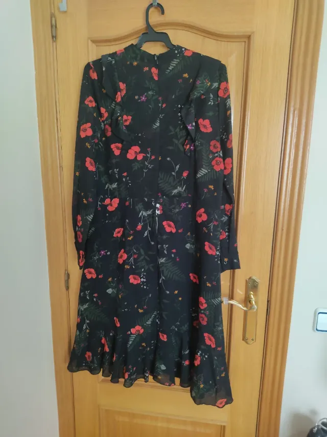 Vestido Ada Gatti floral negro y rojo