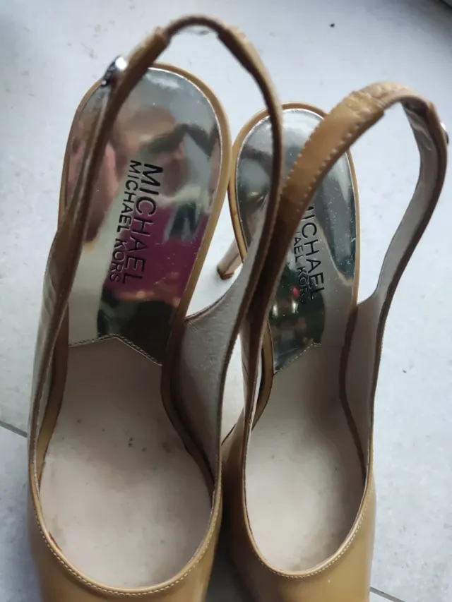 Tacones Michael Kors Talla 38 Beige