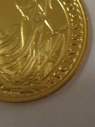 Moneda Británica Baño Oro