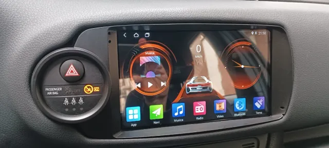 Autoradio Android Carplay per Toyota Yaris