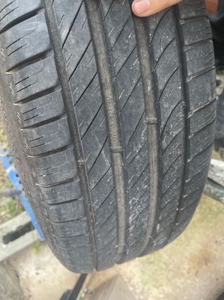 Neumático 225/60R17 99V